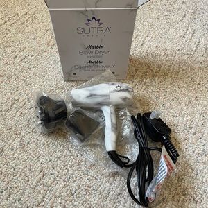 NWOT Sutra beauty travel blow dryer